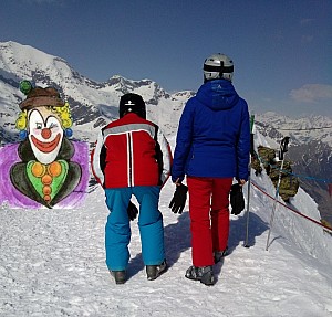 47-Pistenclowns.jpg 47-Pistenclowns.jpg